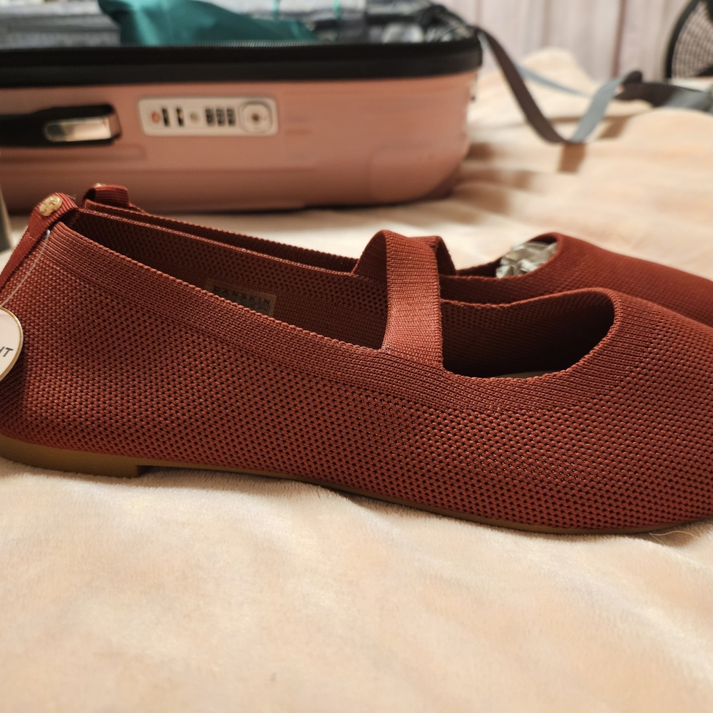 Danskin Burgundy Flats - Picture 2 of 3